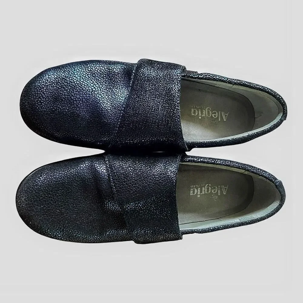 Alegria Lauryn Metallic Blue Slip On Work Nursing Clogs Size 9.5 (40)